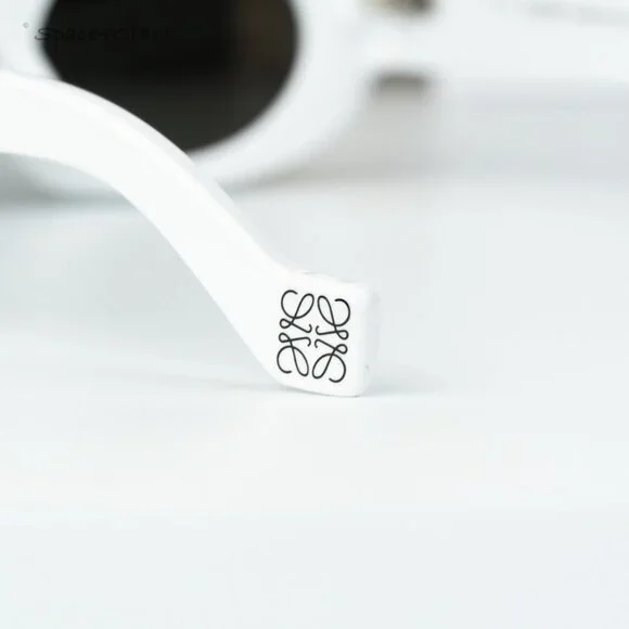 Loewe Women Sunglasses White Grey Silver Mirror Rectangle  display picture 1